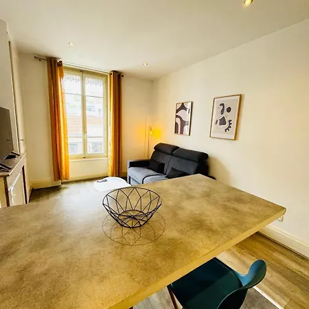 Apartment Notre Dame - 2 Bedrooms - Partdieu Lyon
